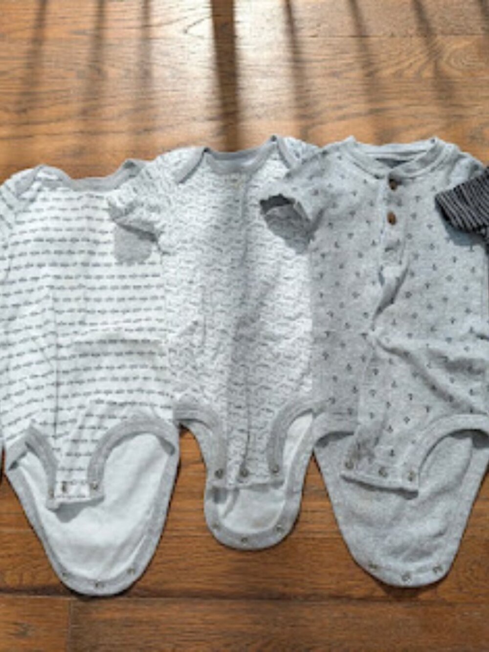 Set of 5 Carter's Gray Printed Onesies 12m
